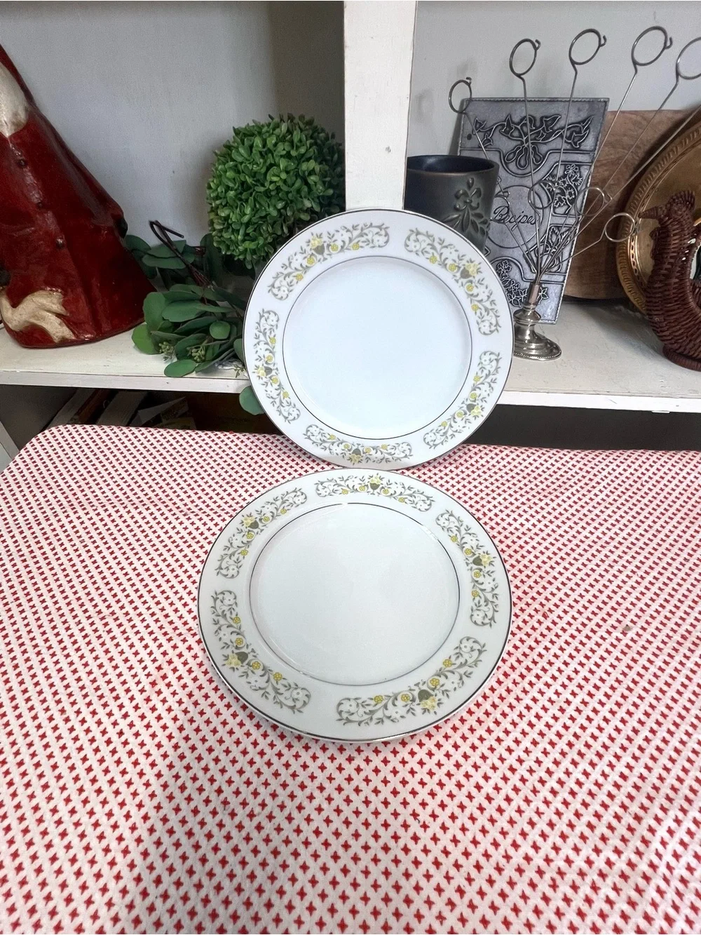 Vintage fine china Japan Florentine plates replacement yellow flower grandma